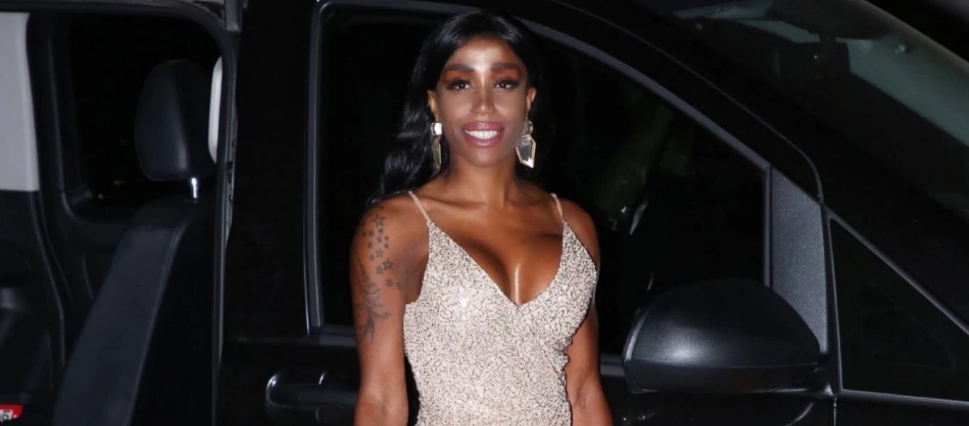 Ελίζαμπεθ Ελέτσι για Α.Παππά: «Κοιτούσε το επίμαχο σημείο μου – Ξέρει να «παίζει» τις γυναίκες»